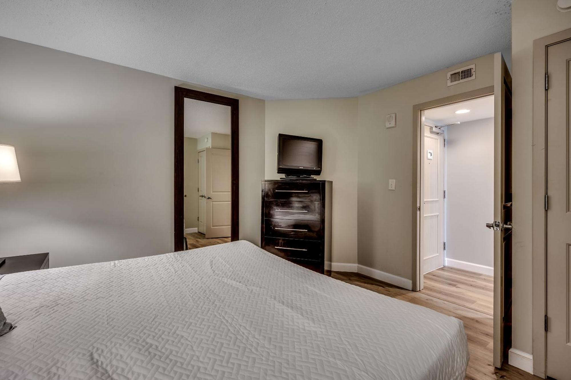 Stunning Oceanfront King Suite On 18Th Floor Centrally Located Myrtle Beach Exterior photo