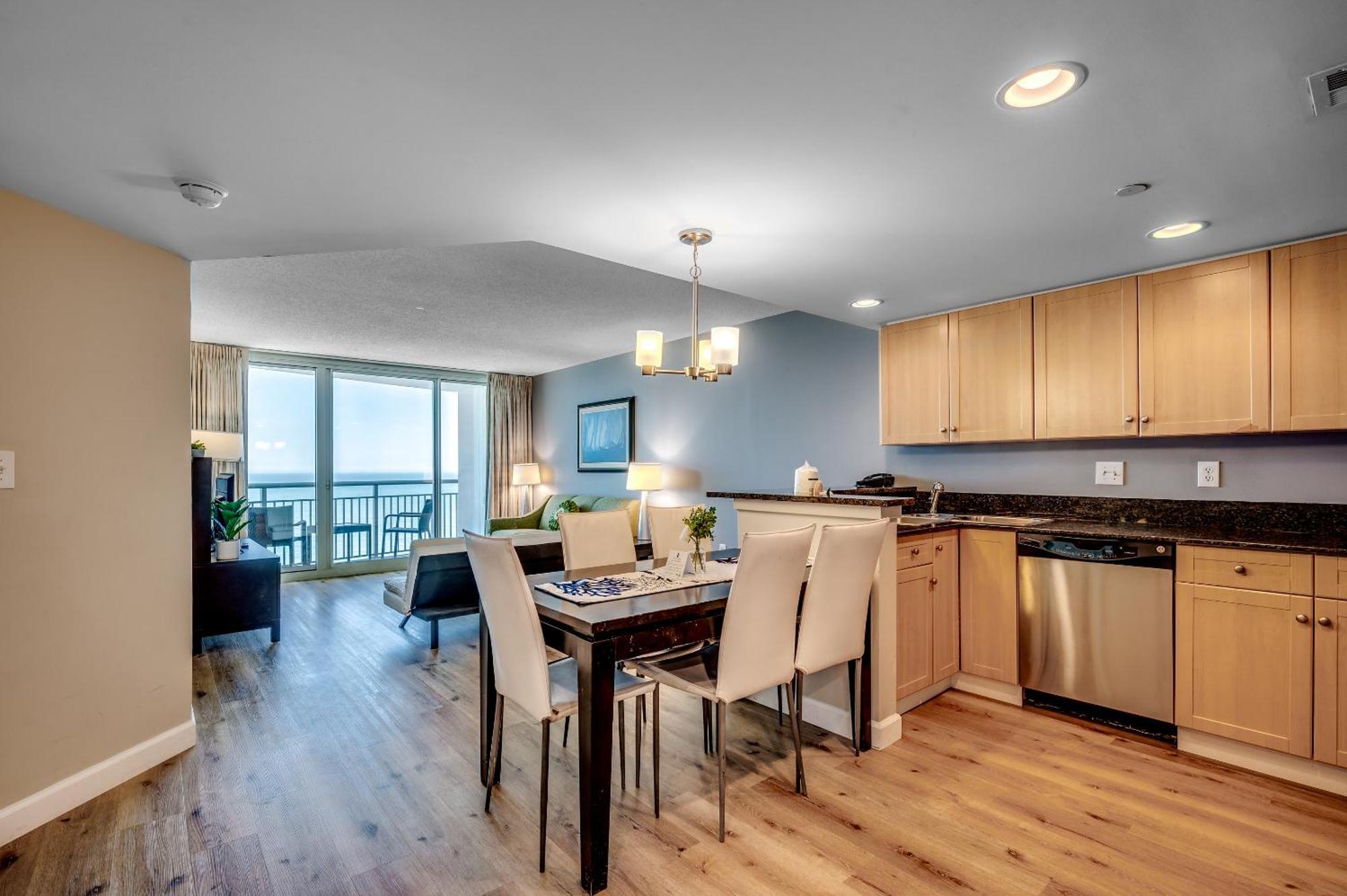 Stunning Oceanfront King Suite On 18Th Floor Centrally Located Myrtle Beach Exterior photo